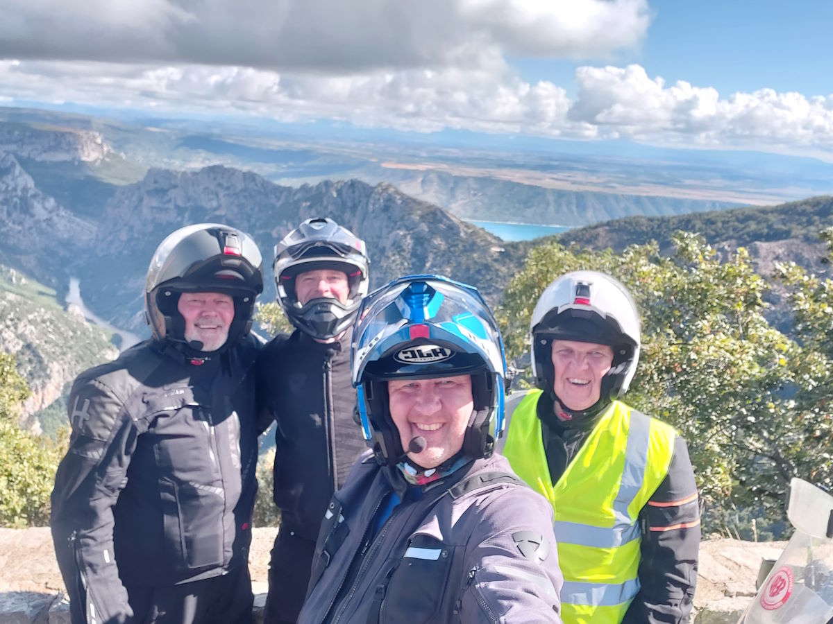 Verdon viewpoint photo stop breathtaking canyon panorama Columbus motorcycle group France